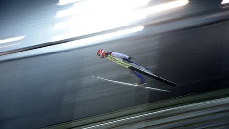 SKI-JUMPING-NORDIC-WORLD-MEN