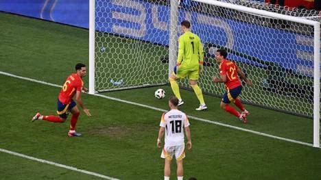 Mikel Merino traf spät für Spanien