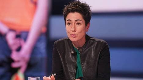 Dunja Hayali moderiert das Aktuelle Sportstudio im ZDF