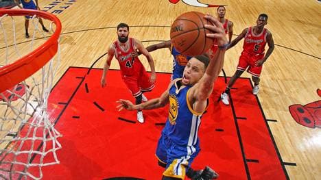 Stephen Curry lieferte in Chicago 25 Punkte und elf Assists ab
