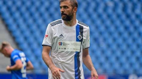 Der Hamburger SV trat im Test gegen Rostock mit einem Not-Trikot an