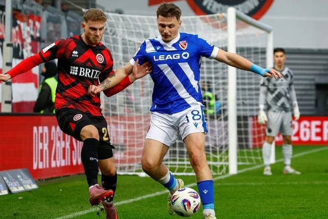 Cottbus patzt in Unterzahl