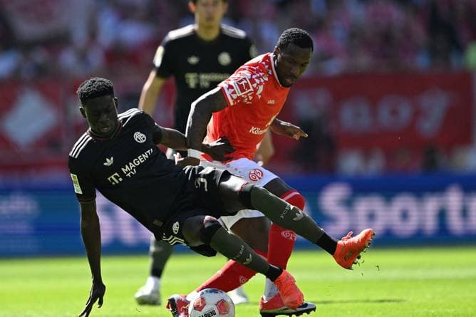 FC Bayern stattet Ndiaye mit langfristigem Profivertrag aus