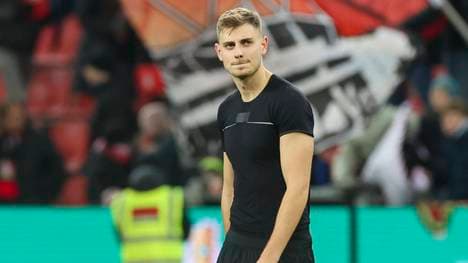 Josip Stanisic ist bis Ende der Saison vom FC Bayern an Bayer Leverkusen ausgeliehen