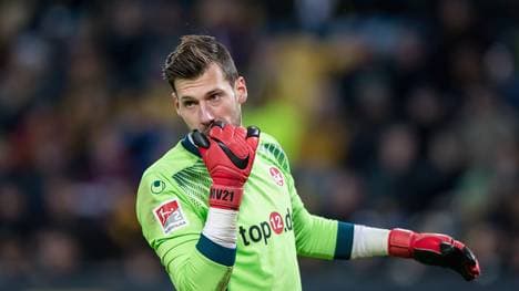 SG Dynamo Dresden v 1. FC Kaiserslautern - Second Bundesliga