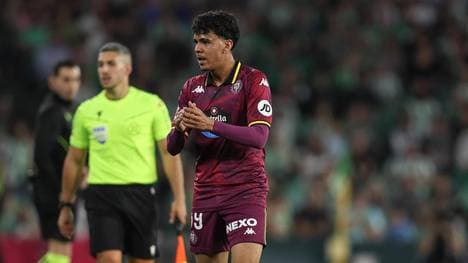 Adam Aznou ist an Real Valladolid verliehen