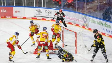 Die DEG steht nach einem Sieg gegen Krefeld im Halbfinale