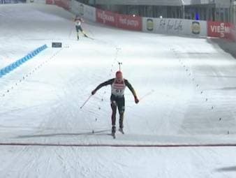 Bei seiner Rückkehr in den Weltcup erreicht Roman Rees die Top-10. Auch ein Debütant überzeugt.