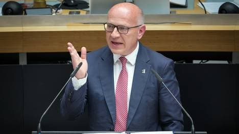 Wegner bei der Sitzung am Donnerstag