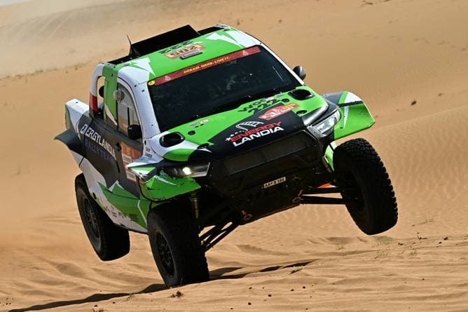 Kurioser Doppelsieg: Rallye Dakar wird zum Familienfest