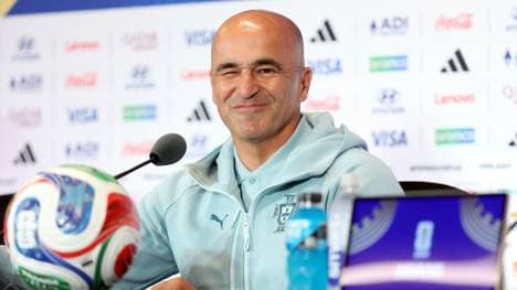Roberto Martinez wurde auf der PK unterbrochen