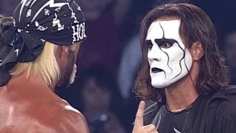 Sting (r.) und Hulk Hogan vor ihrem Duell bei WCW Starrcade 1997