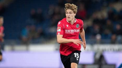 Timo Hübers von Hannover 96 ist wieder genesen