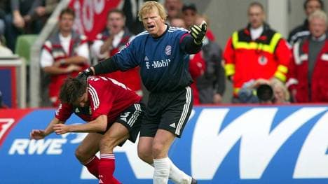Oliver Kahn (r.) griff Thomas Brdaric in den Nacken