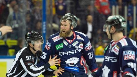 Pierre-Cedric Labrie spielt seit 2019 für die Eisbären Berlin