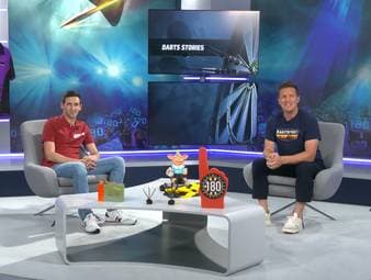 Basti Schwele und Robert Marijanovic präsentieren die Darts Stories von Phil Taylor.