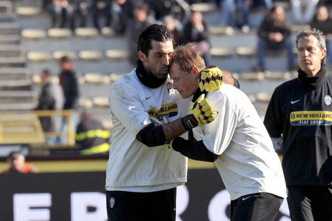 Torwart-Legende verneigt sich vor Manninger