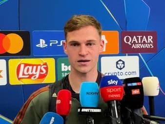 Joshua Kimmich wird auf die Kritik an der bevorstehenden WM in den USA angesprochen. Dabei macht der Bayern-Star deutlich, sich nicht mehr zu politischen Themen zu äußern.