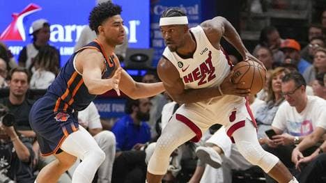 Jimmy Butler (r.) führt Miami zum Sieg