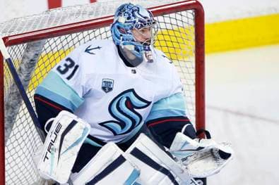 Grubauer bei Pleite verletzt raus