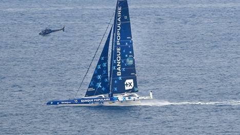 Armel Le Cleac'h ist mit seiner Yacht bei der Route du Rhum gekentert