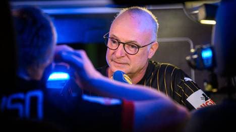 Frank Buschmann nimmt sich eine Auszeit