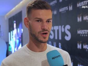 Einige Fußballprofis schwärmen von Starfriseur Mustafa "Musti" Mostafa erklären, was ihn als Mensch und als Friseur auszeichnet. 