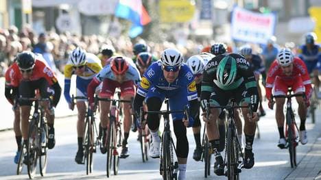 Pascal Ackermann (im Bora-Trikot) wurde in China Zweiter