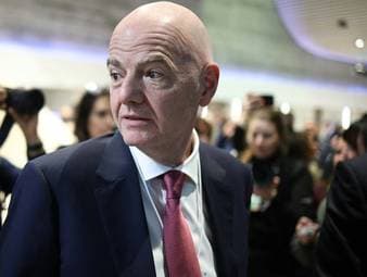 Britische Fans kritisieren Infantino