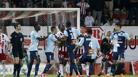 Tumulte beim Relegationsspiel um den Aufstieg in die Ligue 1