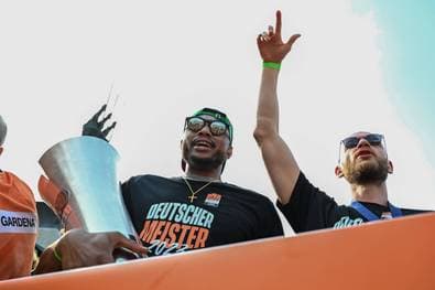 Wo steckt er? Wirbel um Ulms Meister-Held