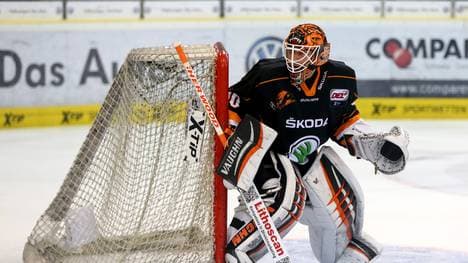 Grizzly Adams Wolfsburg v Adler Mannheim - DEL