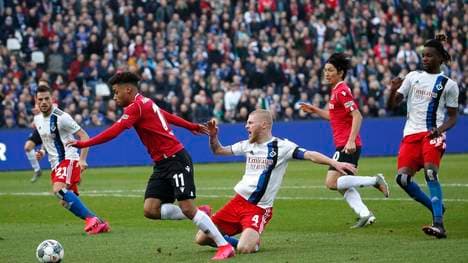 Der Hamburger SV und Hannover 96 warten seit vier Spielen auf einen Sieg