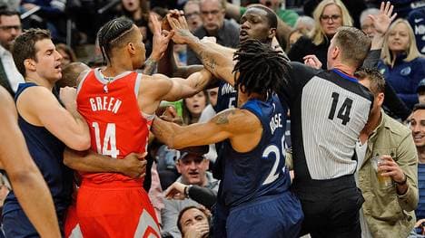 Zwischen den Timberwolves und Rockets ging es im letzten Viertel heiß her