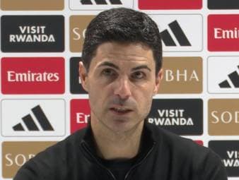 Vor dem PL-Duell gegen Aston Villa erklärt Arsenals Trainer Mikel Arteta die Teamstrategie und Verbesserungen nach der letzten Niederlage. Der Spanier freut sich auf das Spiel und schätzt das Niveau des Gegners.