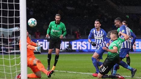 Hertha BSC v Hannover 96 - Bundesliga