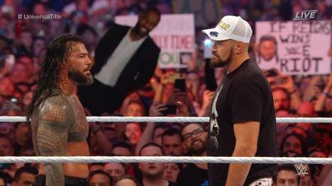 Tyson Fury traf im WWE-Ring auf Roman Reigns