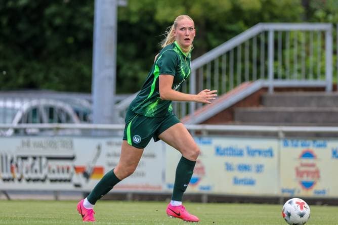 Wolfsburg legt in CL-Quali vor