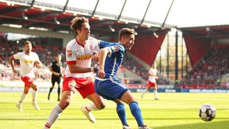 SSV Jahn Regensburg v SV Darmstadt 98 - Second Bundesliga