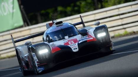 Fernando Alonso könnte in Le Mans mit seinen Toyota-Teamkollegen Sébastian Buemi und Kazuki Nakajima den Titel in der Langstrecken-WM holen