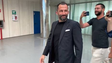 Hasan Salihamidzic nach den Verhandlungen mit Matthijs de Ligt