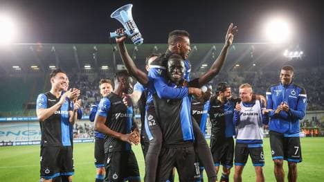 Die Spieler des FC Brügge feiern die Meisterschaft