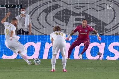 Courtois und Benzema überragen: Real dem Titel ganz nahe