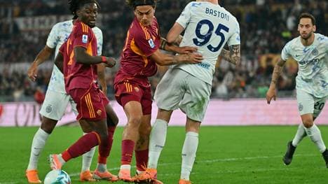 Umkämpftes Spitzenspiel in Rom