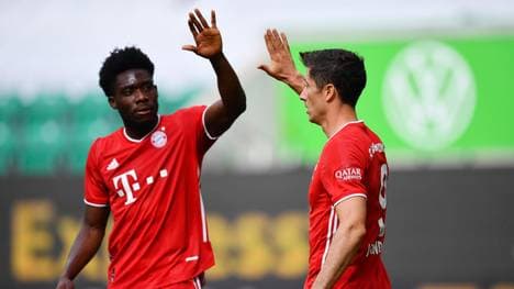 Robert Lewandowski (r.) ist Spieler der Saison, Alphonso Davies (l.) bester Newcomer