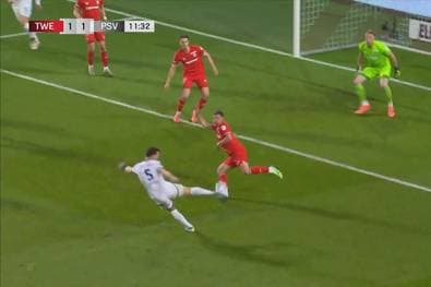 Traumvolley von Ex-Bayern-Profi