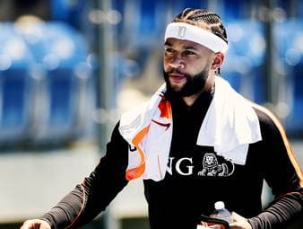 Oranje startet mit Personalsorgen, aber auch einem ausgewogenen Kader mit hochklassigen Spielern ins Turnier. Der Bondscoach vertraut einem altgedienten Mittelstürmer, der in den letzten Wochen aber kaum gespielt hat.