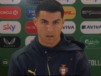 Cristiano Ronaldo steht vor seiner sechsten Weltmeisterschaft. Doch nach starken Leistungen ohne ihren Kapitän, wie dem 2:0-Sieg gegen die USA, stellt sich die Frage: Ist Portugal ohne ihn besser?