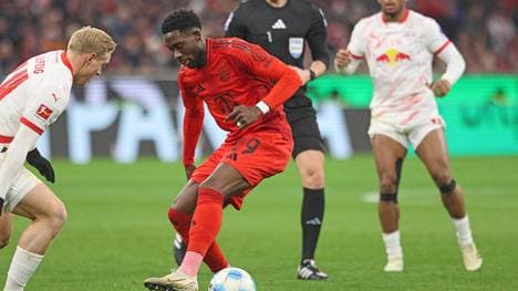 Verlängert Alphonso Davies seinen Vertrag beim FC Bayern München?