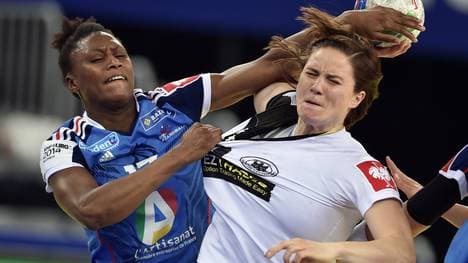 HANDBALL-EUR-WOMEN-GER-FRA